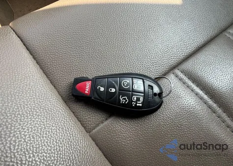 2015 Chrysler Town & Country Touring z USA, uszkodzony, nr VIN 2C4RC1BG9FR699772